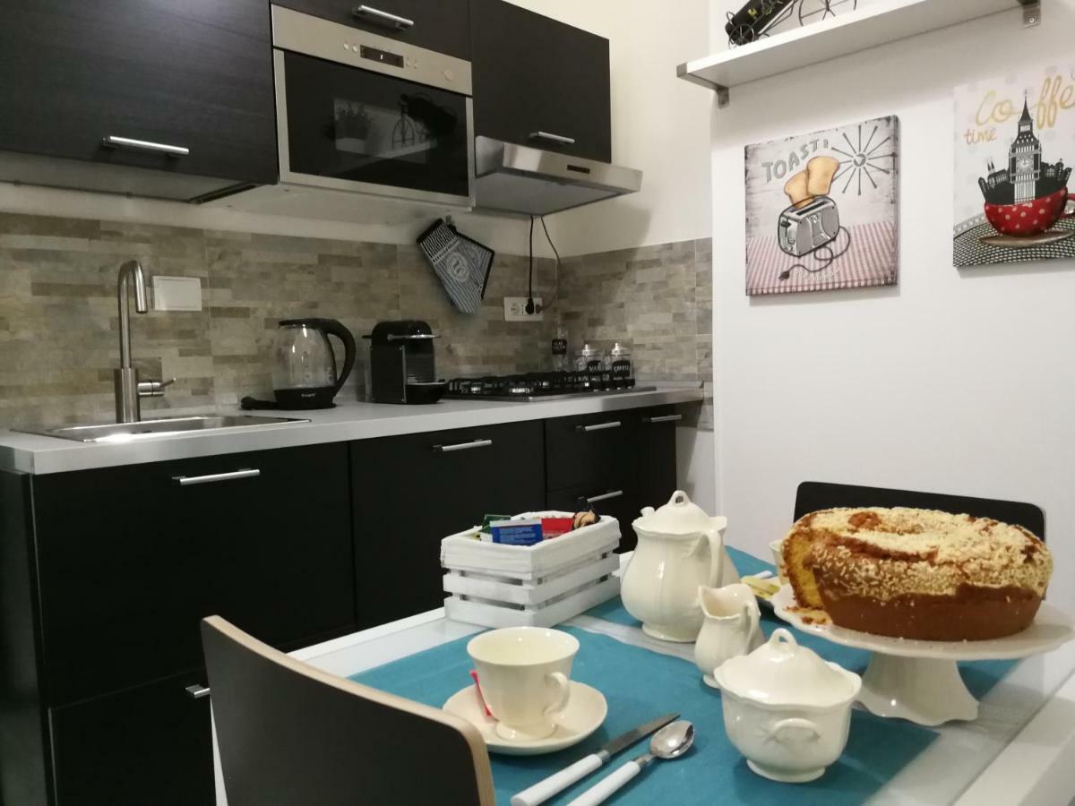 Nicla's Apartment Rom